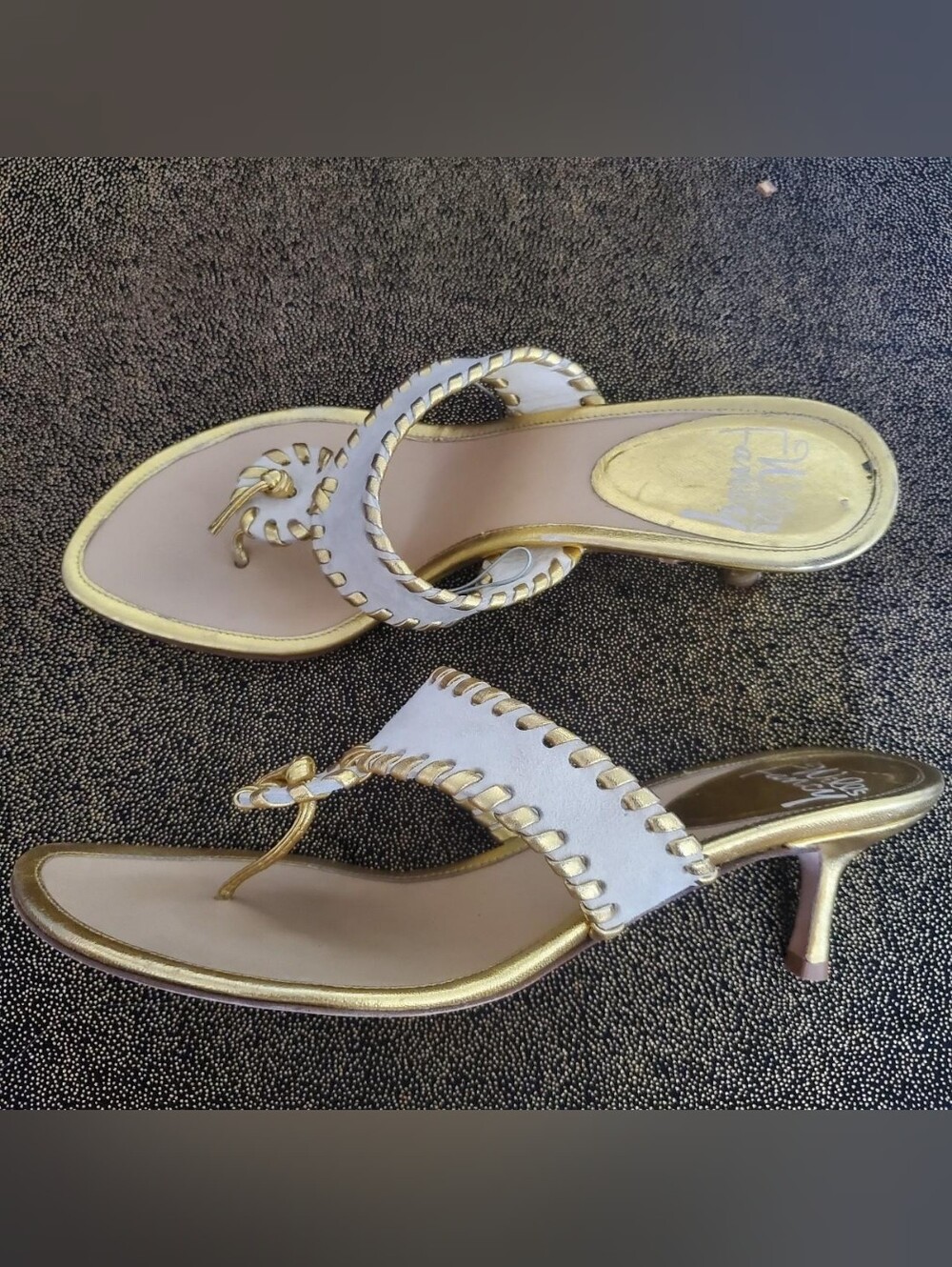 Italian Gold Whipstitch Suede Thong Sandals Kitten Heel Boho Luxe 7.5